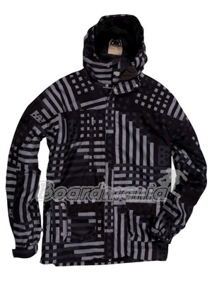 Dobr� bunda na snowboard a ly�ov�n� v �ern�m designu. P�ekvap� hlavn� plno kapes, kvalitn� kapuce, protisn�hov� p�s nebo v�born� �e�en� v�tr�n�.