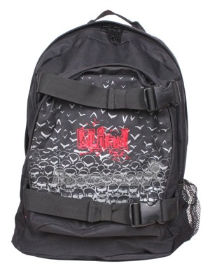 Prostorn� batoh do �koly i na skate.Samoz�ejmost� jsou 2 bo�n� kapsy,�eln� kapsa a popruhy na skate. 
Rozm�ry: 47 x 30 x 17 cm 
Objem: 23 litr�