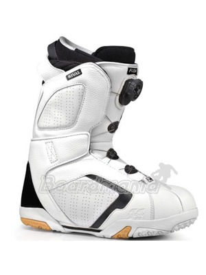 V�hody utahov�n� hi-tech syst�mem BOA Coiler spole�n� se zv��enou pru�nost� a m�kkost� pro freestyle, st�le v�ak poskytuj�c� dostate�nou oporu.