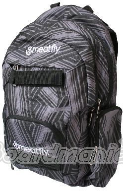 Vp�edu 2 kapsy vystlan� termoizola�n�m materi�lem, hlavn� kapsa s organiz�rem a p�ihr�dkou na such�� vhodnou pro V� notebook, 2 bo�n� kapsy s audio v�stupem, v�echny kapsy uzav�rateln� kovov�m zipem.