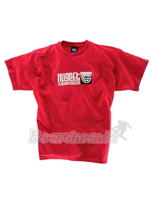 �erven� tri�ko s velk�m b�l�m n�pisem Nugget clothing systems a b�lo- �ern�m logem Nugget na hrudi.