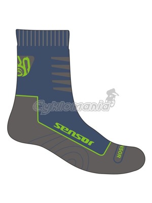 St�edn� vysok� pohodln� sportovn� pono�ky pro celoro�n� pou�it�. Vhodn� do brusl�, vy���ch bot apod.Anatomicky tvarovan� chodidlo je v ?ply�i,? n�rt hladk� a hole� zes�len� .
