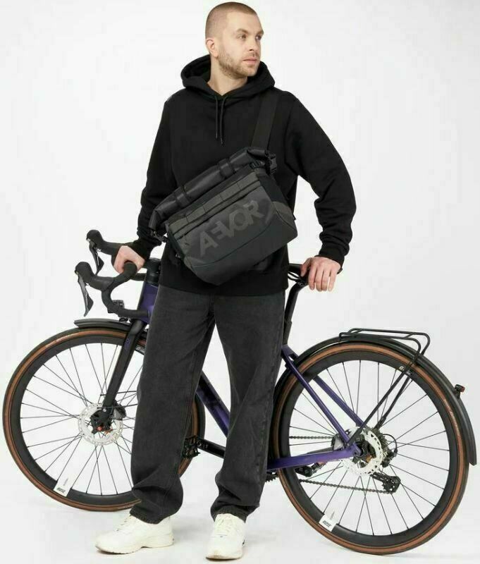 Brašna na řidítka Aevor Triple Bike proof black 24 l